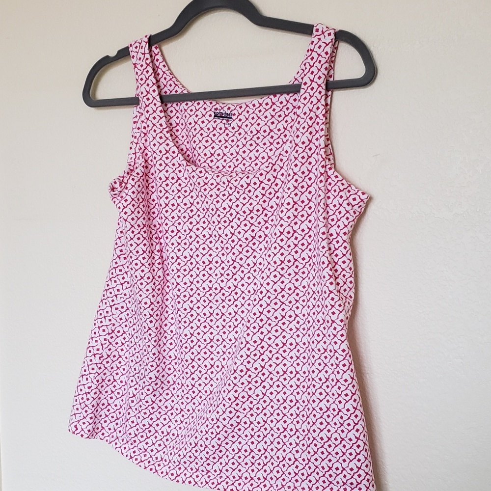 Pink and white tank size XL